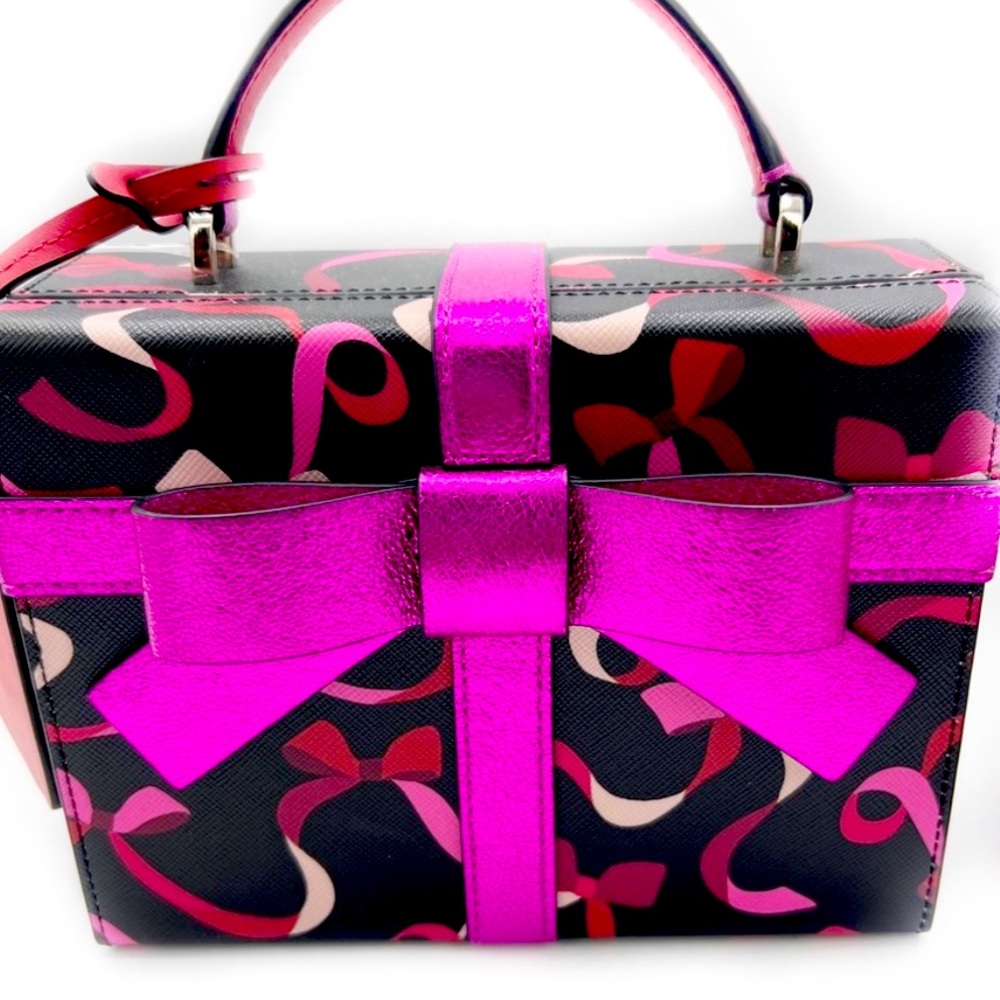 New Kate Spade wrapping party gift box crossbody - Picture 13 of 16